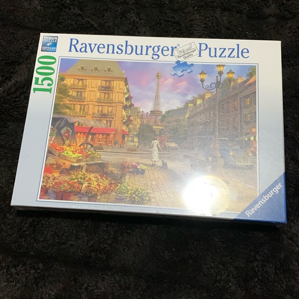 Ravensburger 1500 Piece Puzzle NWT